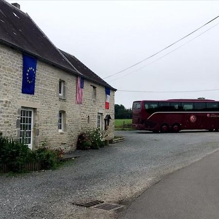 Chevrerie De La Huberdiere Liesville-sur-Douve Esterno foto
